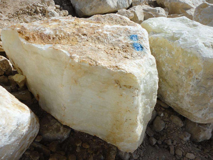 青島進(jìn)口伊朗玉石報關(guān)流程