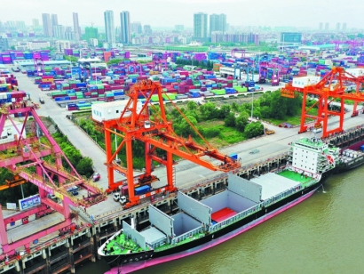 武漢進口報關清關公司選哪家 17年報關經(jīng)驗