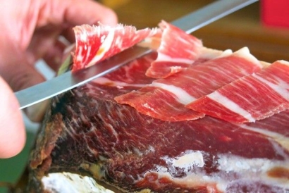 西班牙火腿進(jìn)口報(bào)關(guān)流程到上海浦東機(jī)場(chǎng)肉類(lèi)案例